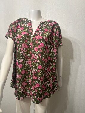 Evri Women's Floral Split-Neck Top - Olive with Pink Blossoms